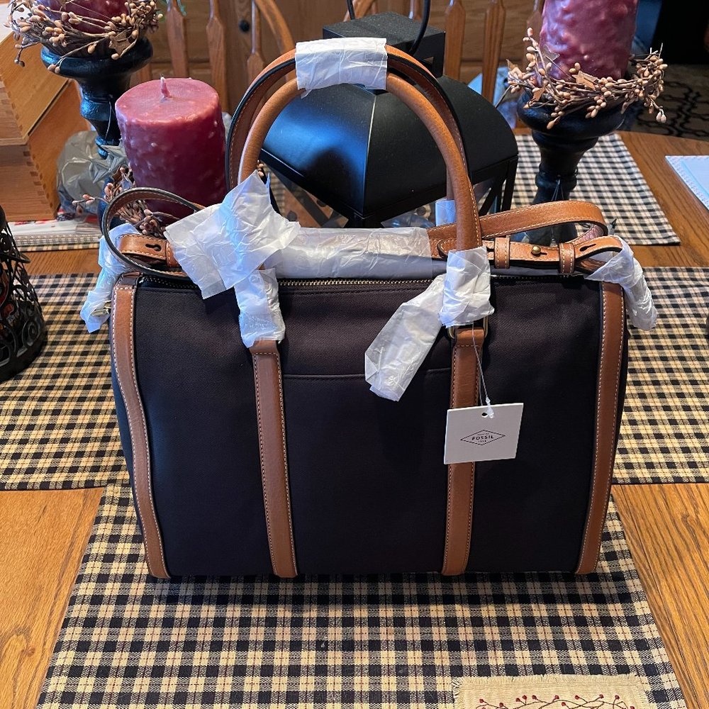 NWT Fossil Kendall Large Satchel Black with Leather Trim Details